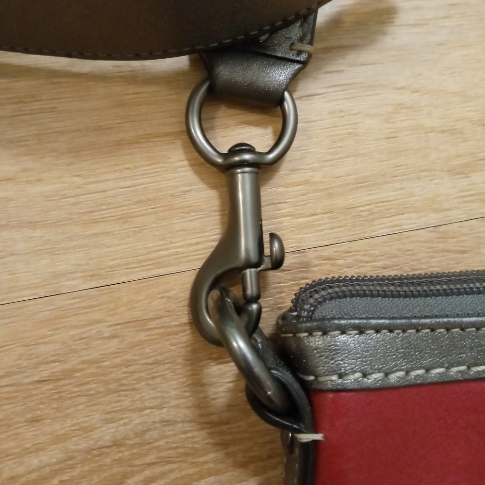 Coach Holiday Patchwork Crossbody Purse (pre-loved) - Picture 5 of 15